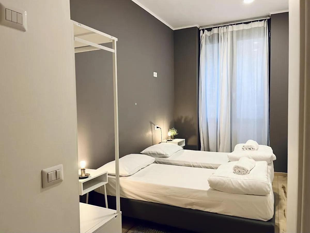 Hostel Quo Milano 0*,