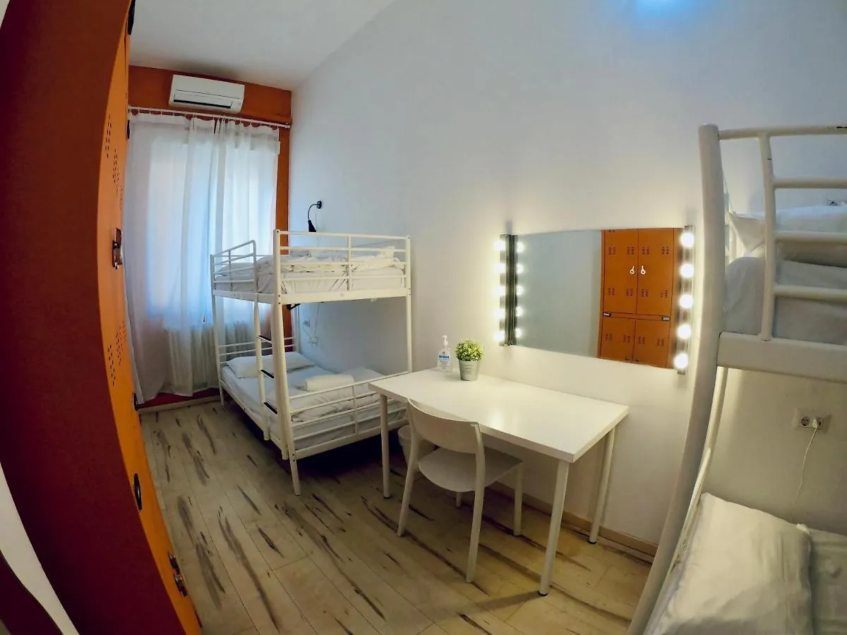 Hostel Quo Milano Pansiyon